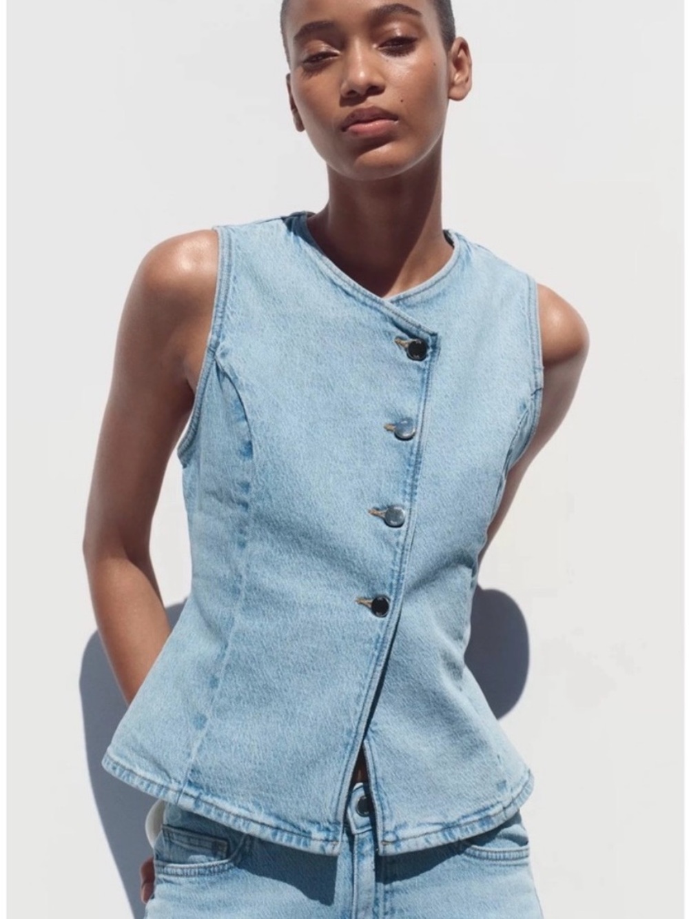 NWT - Zara Light Blue Denim Sleeveless Button Front Top - 8228/038
